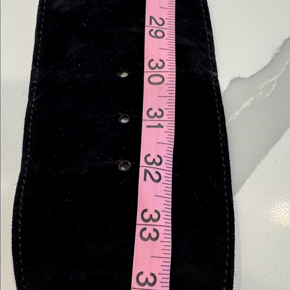 Vintage Donna Karan wide black suede belt with a large gold-tone buckle - Picture 9 of 12
